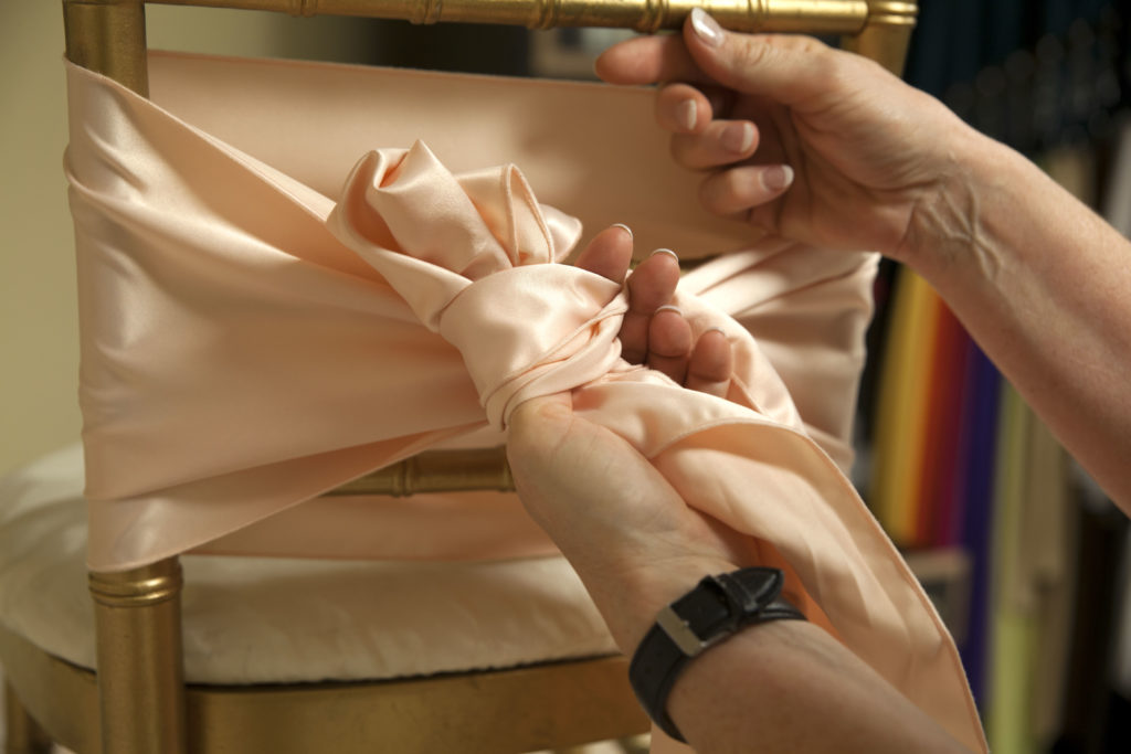 How to Tie a Bow Southwick Linens Casey Green Weddings Post
